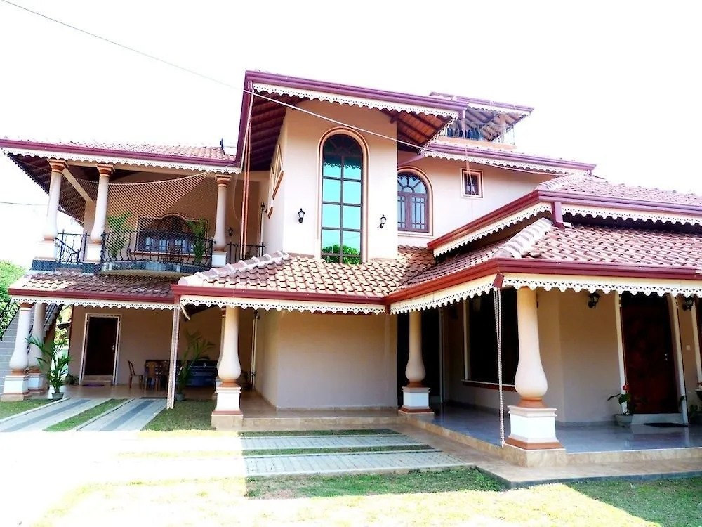 Fire Dragon Guest House Negombo