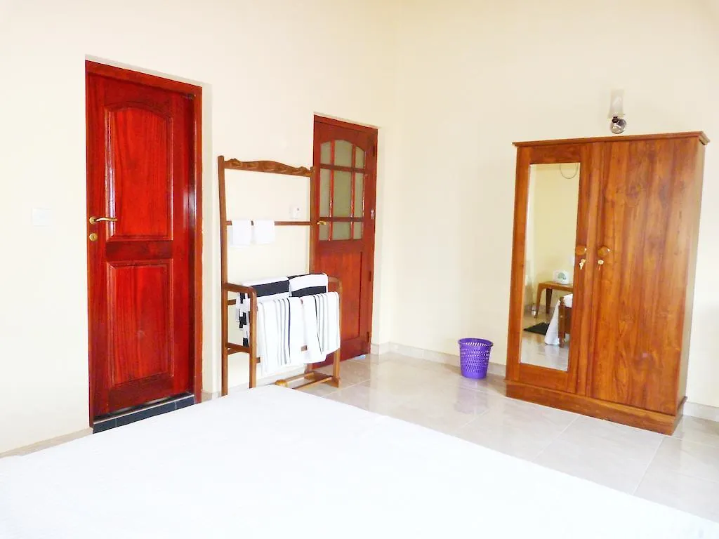 ***  Fire Dragon Guest House Negombo Sri Lanka