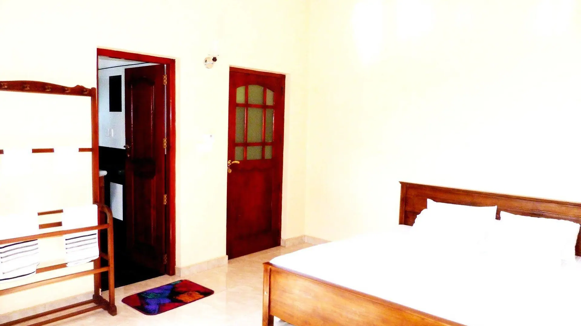 Fire Dragon Guest House Negombo