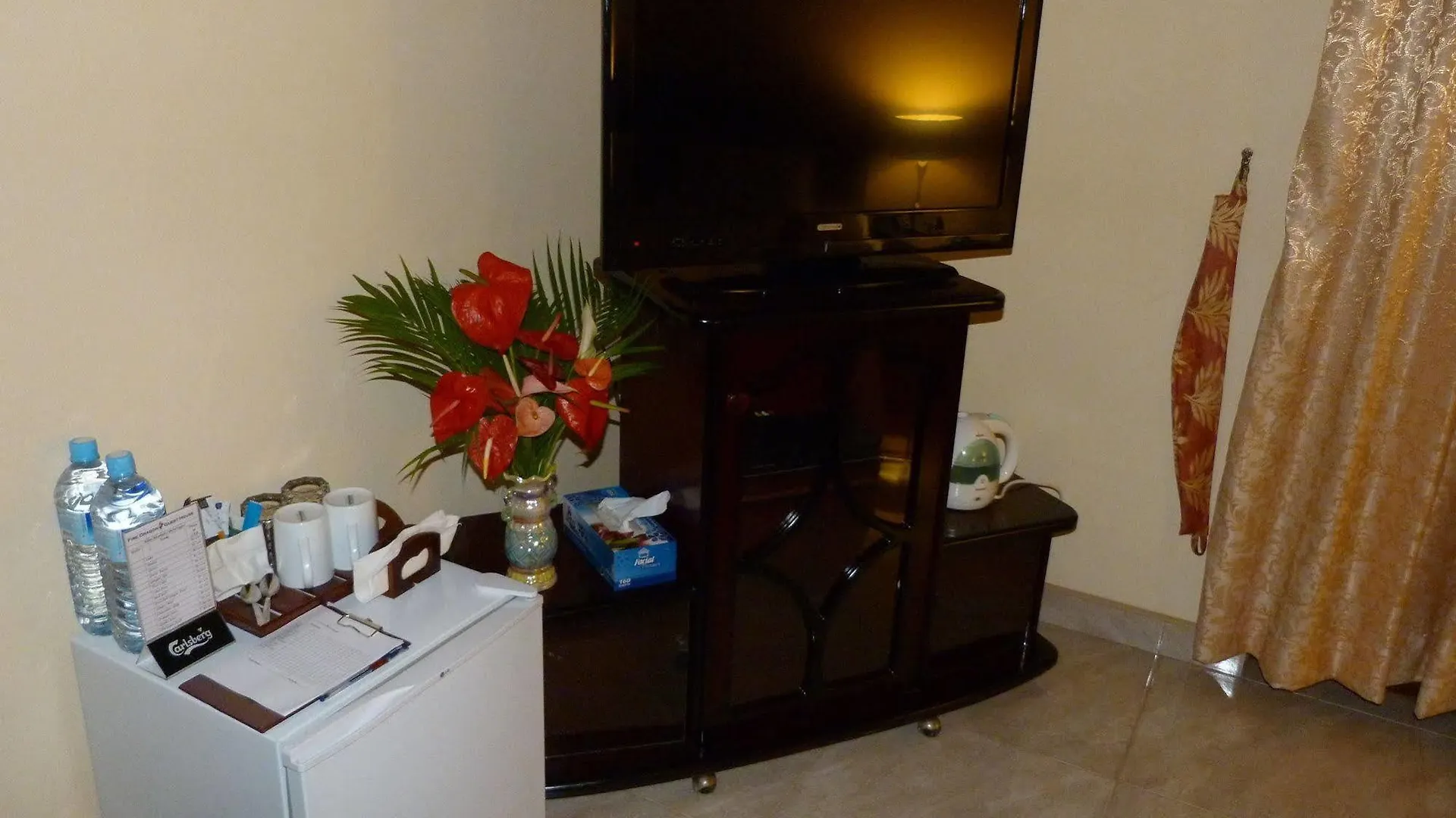 Fire Dragon Guest House Negombo
