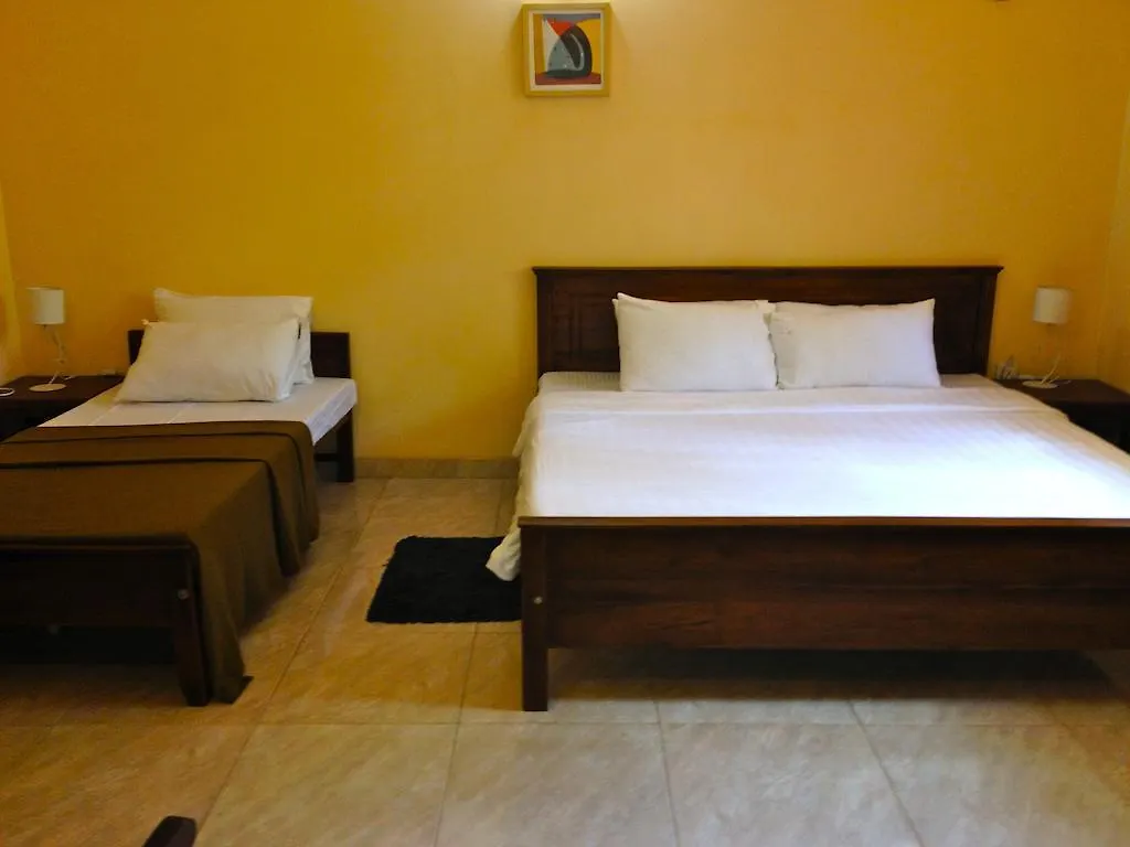 Fire Dragon Guest House Negombo