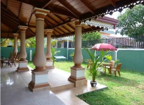 Fire Dragon Guest House Negombo