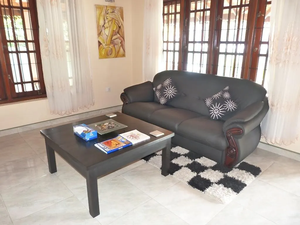 ***  Fire Dragon Guest House Negombo Sri Lanka